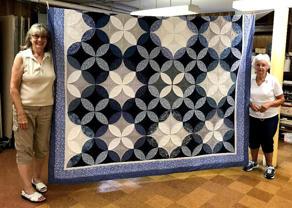 Hilltop Quilters to award this quilt at Saturday show